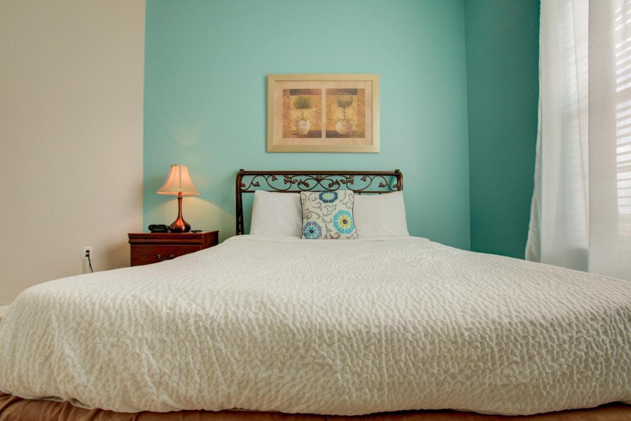 Top-floor Luxurious Lakeview Apartamento